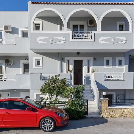 Sotirios Apartments Карпатос Екстериор снимка